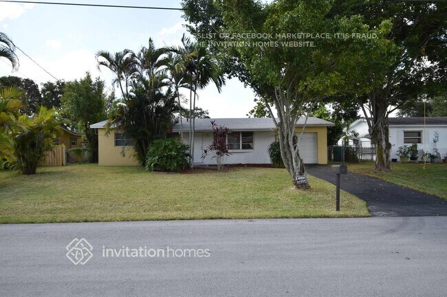 Building Photo - 5650 SW 54th Ct Rental