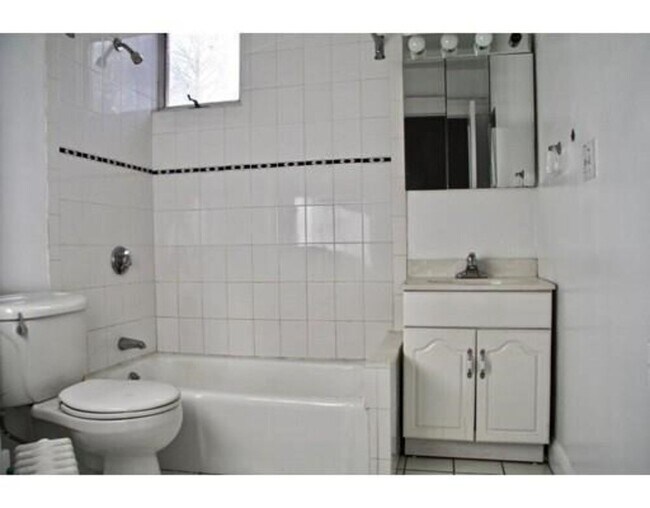 Photo - 200 Sumner St