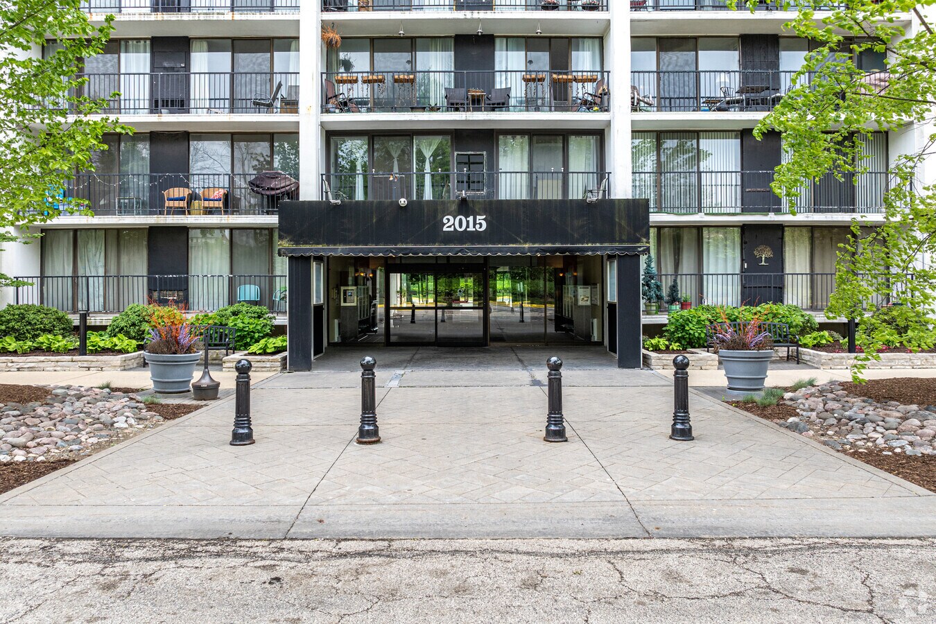 Entrance Image - Cove Landing