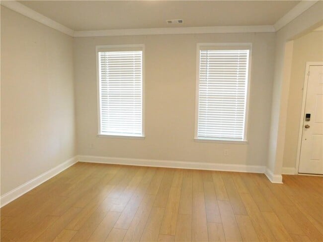 Photo - 930 Elderberry Ct
