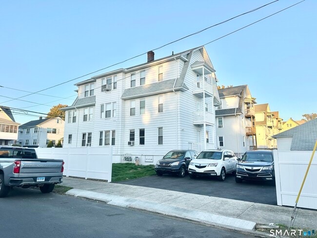 Photo - 67 Tremont Ave