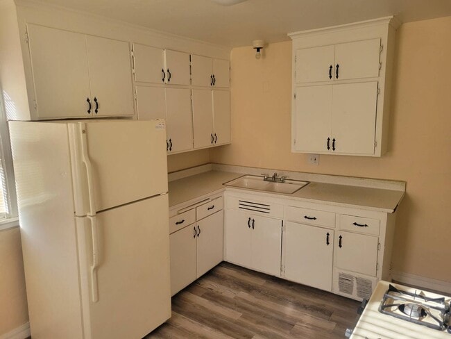 Building Photo - 5951N37thJ Unit 5953