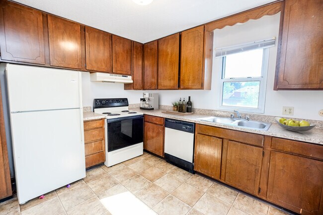 St. Clair Commons | 1504