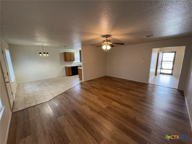Photo - 621 Deloris Dr