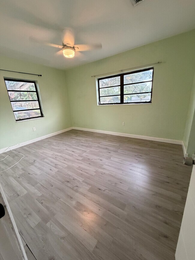 Photo - 14930 NW 16th Dr