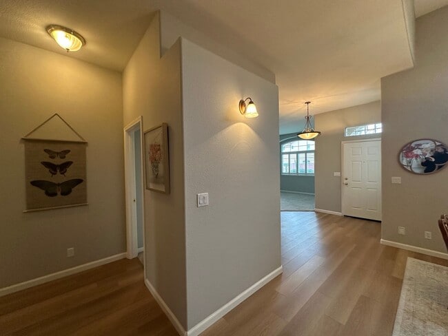 Photo - 1834 Treeline Way