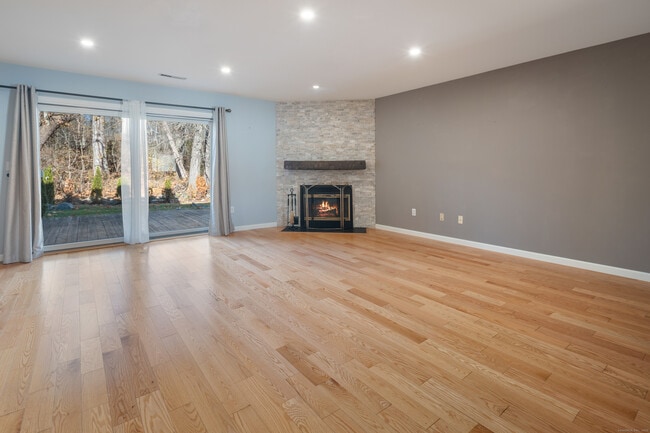 Photo - 123 Old Belden Hill Rd Unidad APT 15