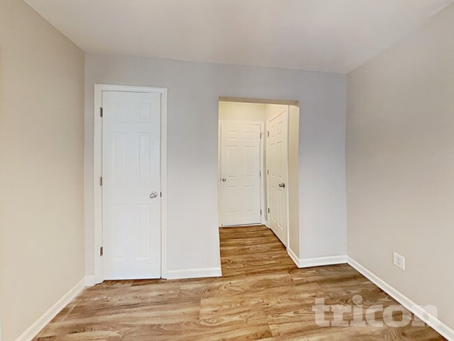 Photo - 225 Eagle Pointe Dr