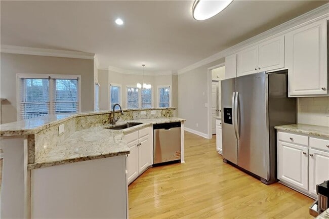 Photo - 3893 Lorien Way NW