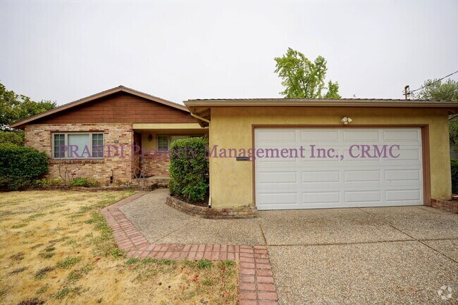 Building Photo - Terra Linda Home, Near Park with Large Bac...
