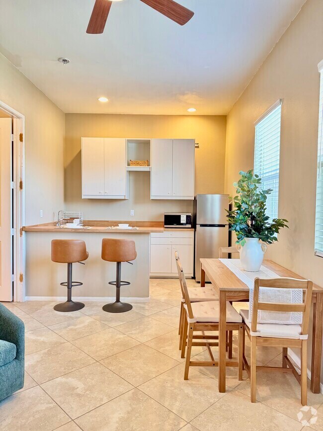 Building Photo - 68390 Madrid Rd Rental