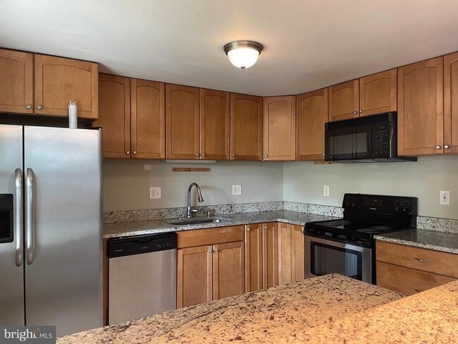 Photo - 5611 Daniel Cir