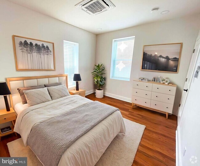 Building Photo - 311 S 60th St Rental