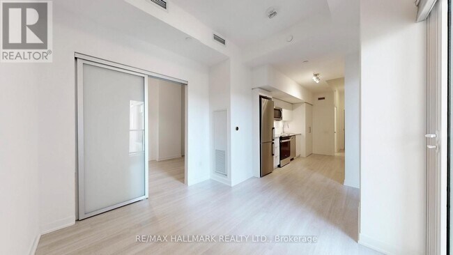 Photo - 500 Wilson Ave Unité 527