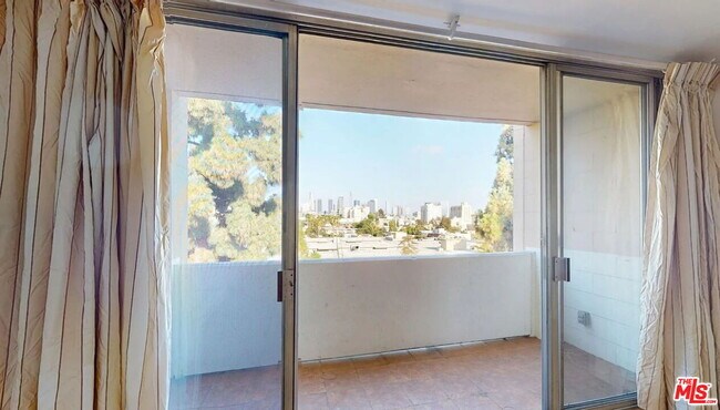 Photo - 421 La Fayette Park Pl Unit 730