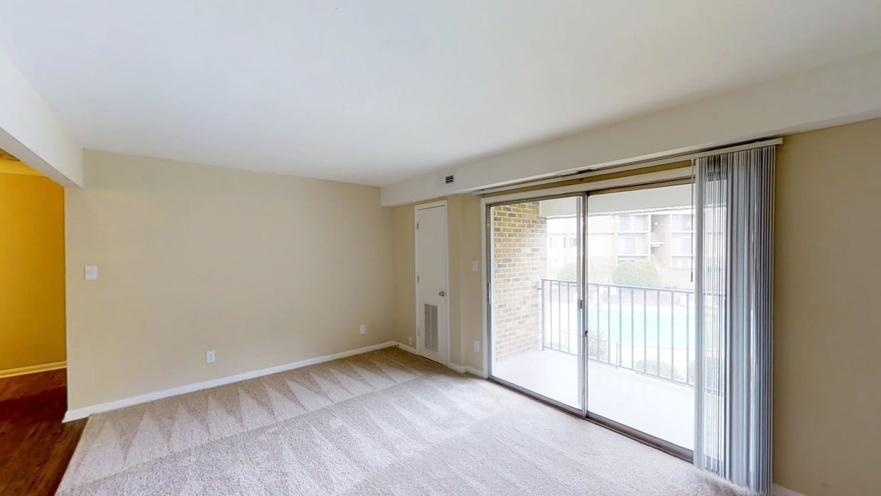 Photo - PineGate - Students save up to 10%! Apartments