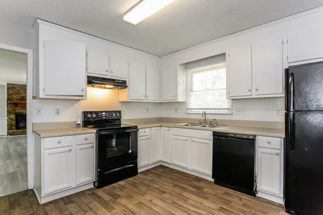 Photo - 3910 Walnut Hill Ct