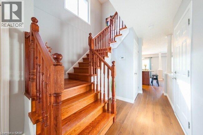 Photo - 680 Winterberry Ave