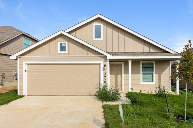 Building Photo - 12050 Pewee Ct