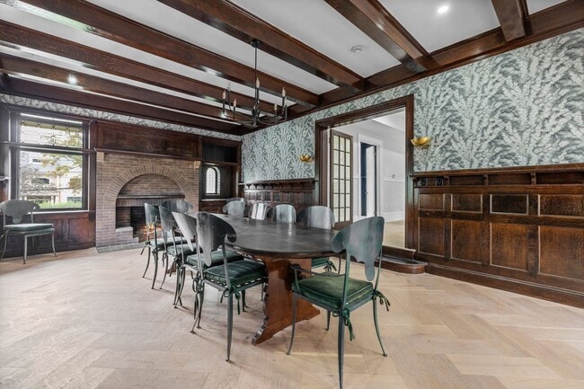 Photo - 476 Heath St