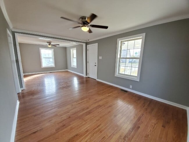 Photo - 329 E 18th St