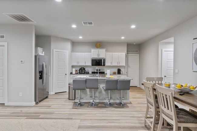 Photo - 7705 Brown Bark Rd