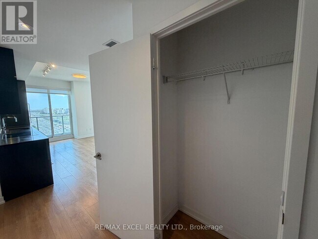Photo - 115 McMahon Dr Unit 2810
