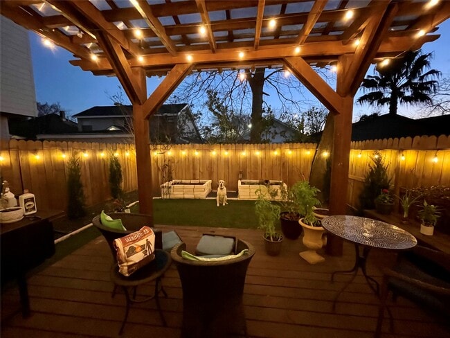 Building Photo - 1007 Kern St