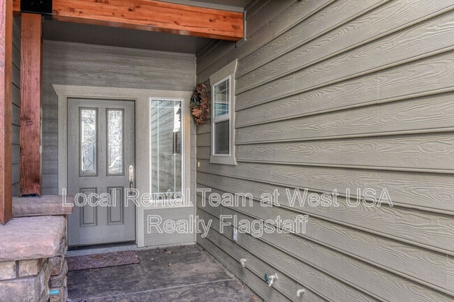 Photo - 3716 E Jacamar Dr