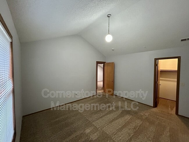 Photo - 1901 E 23rd St Unidad B - 2