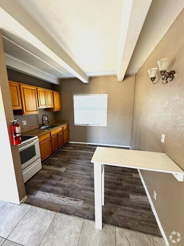 Building Photo - 5261 Alhambra Dr Unit 26 Rental