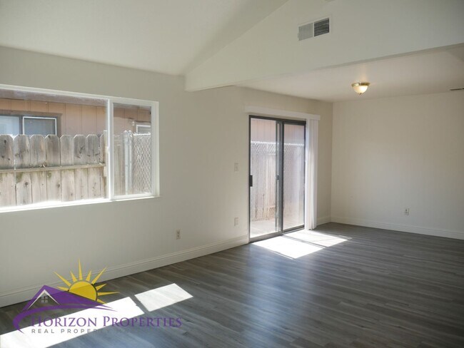 Photo - 1522 Los Robles Blvd Unit 1522 Los Robles Blvd #A