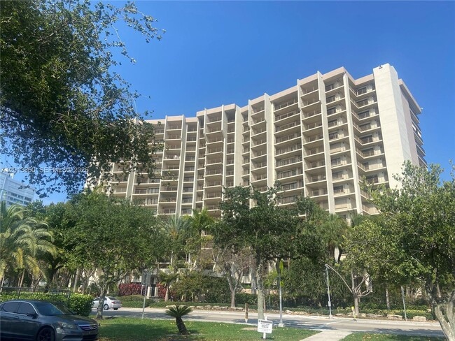 Building Photo - 1800 S Ocean Blvd Unit 711