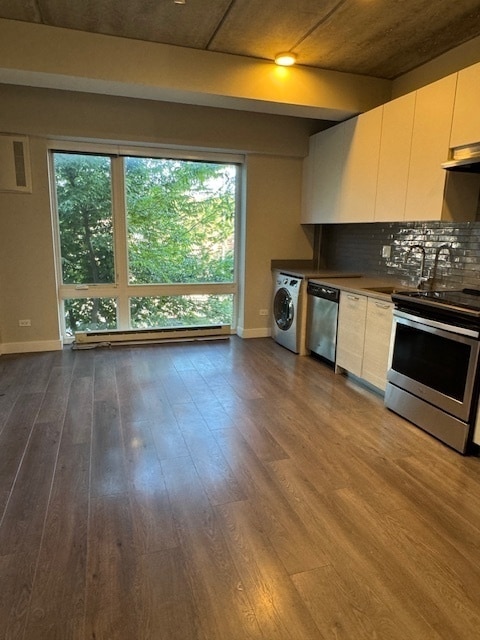 Photo - 2407 W Eastwood Ave