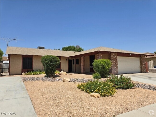Building Photo - 6346 Bullion Blvd Rental