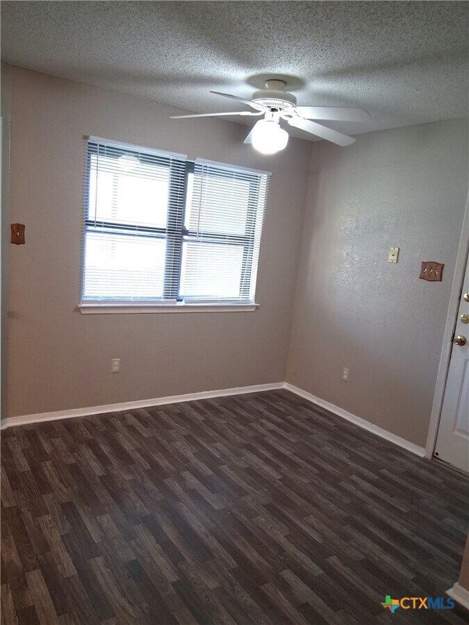 Photo - 3909 Shellrock Dr