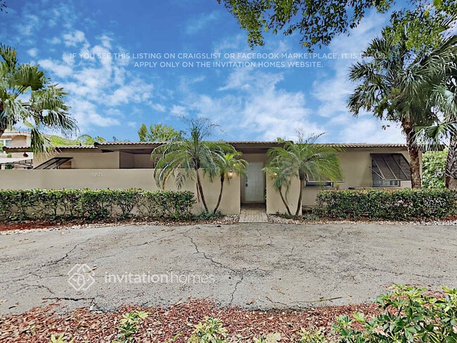 Photo - 1601 Seabreeze Blvd House