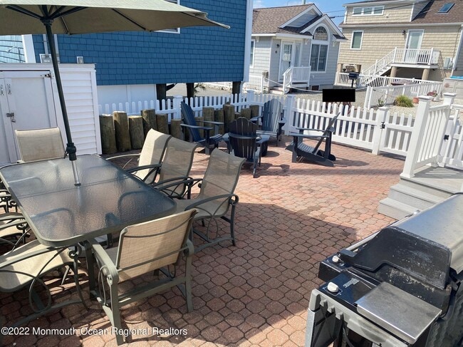 Photo - 103 W Dune Way