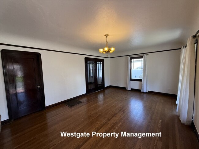 Photo - Darling Mediterranean-style 2/1 cottage in West Petaluma - 626 E Street