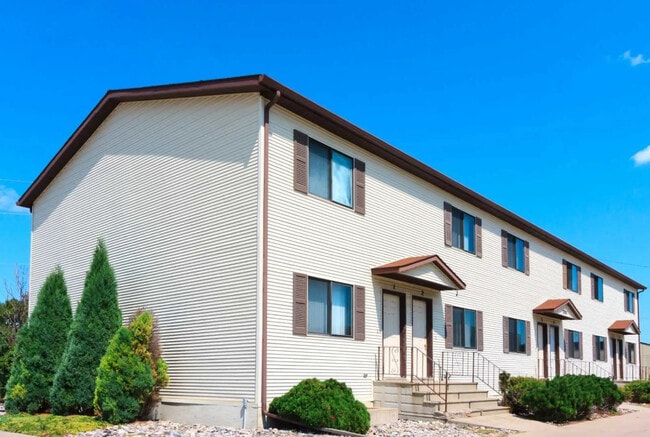 Southmoor Apartments & Townhomes