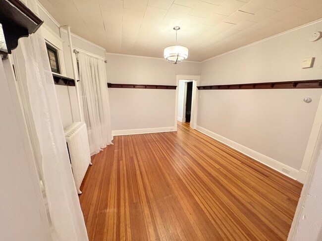 Dining Room or Living room - 52 Grove Ave Unit 52 Grove Ave 1st floor