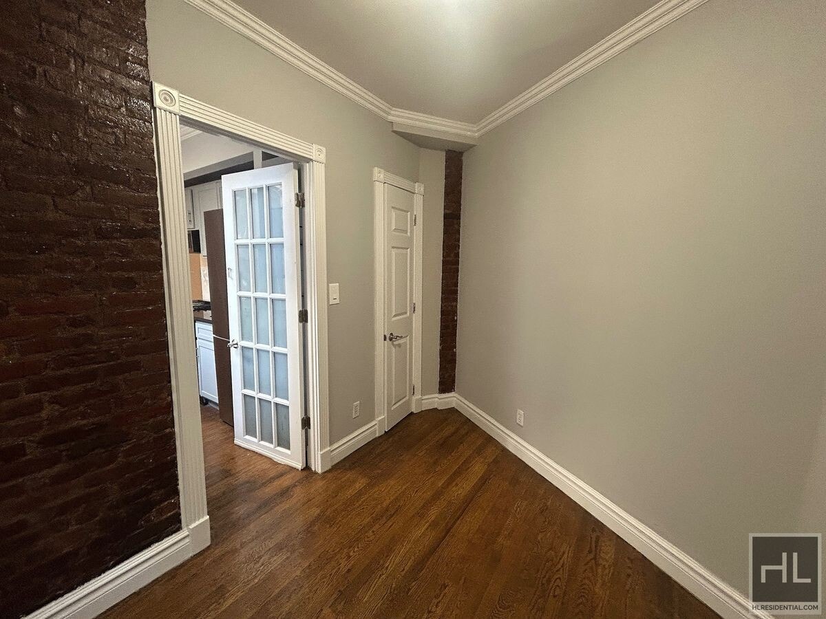 East 13th Street - East 13th Street Unit 5E