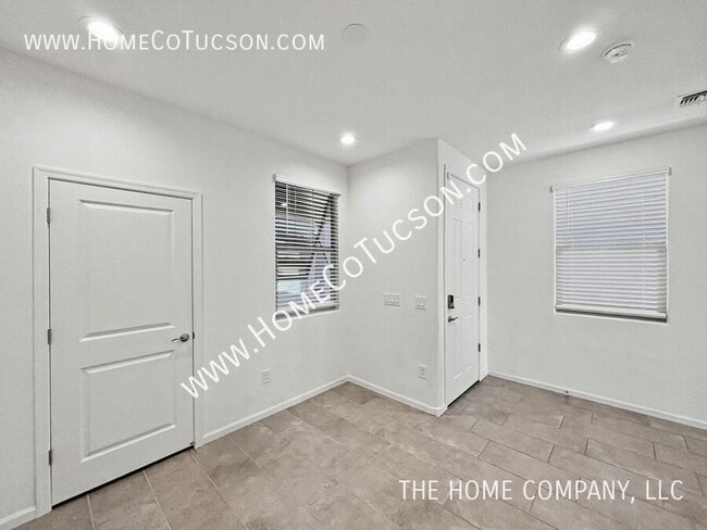 Photo - 10348 E Silver Slate Pl