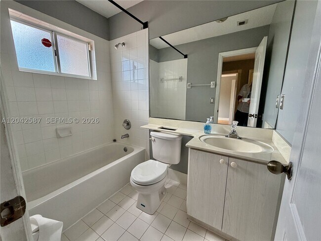 Photo - 2825 SW 127th Way