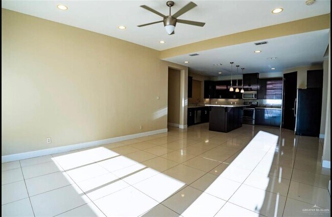 Photo - 17 W Agusta Ave