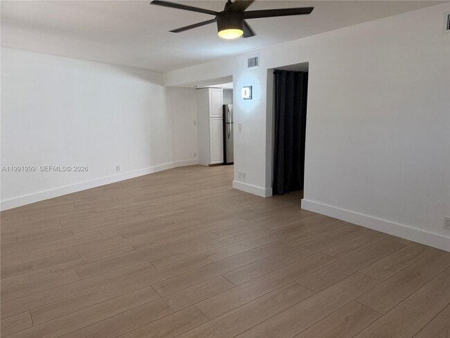 Photo - 1425 NE 56th St Unit 3