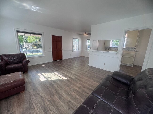 Photo - 2-Bedroom Home in the State Streets!