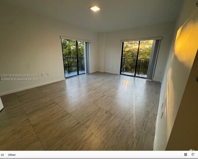 Building Photo - 1801 SW 32nd Ave Unit 206 Rental