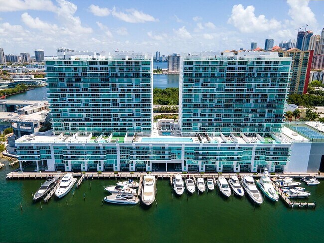 Building Photo - 400 Sunny Isles Blvd Unit 1604 Rental