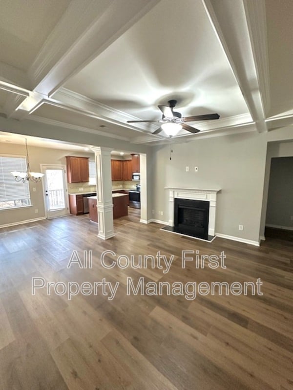 Photo - 2077 Paxton Dr SW